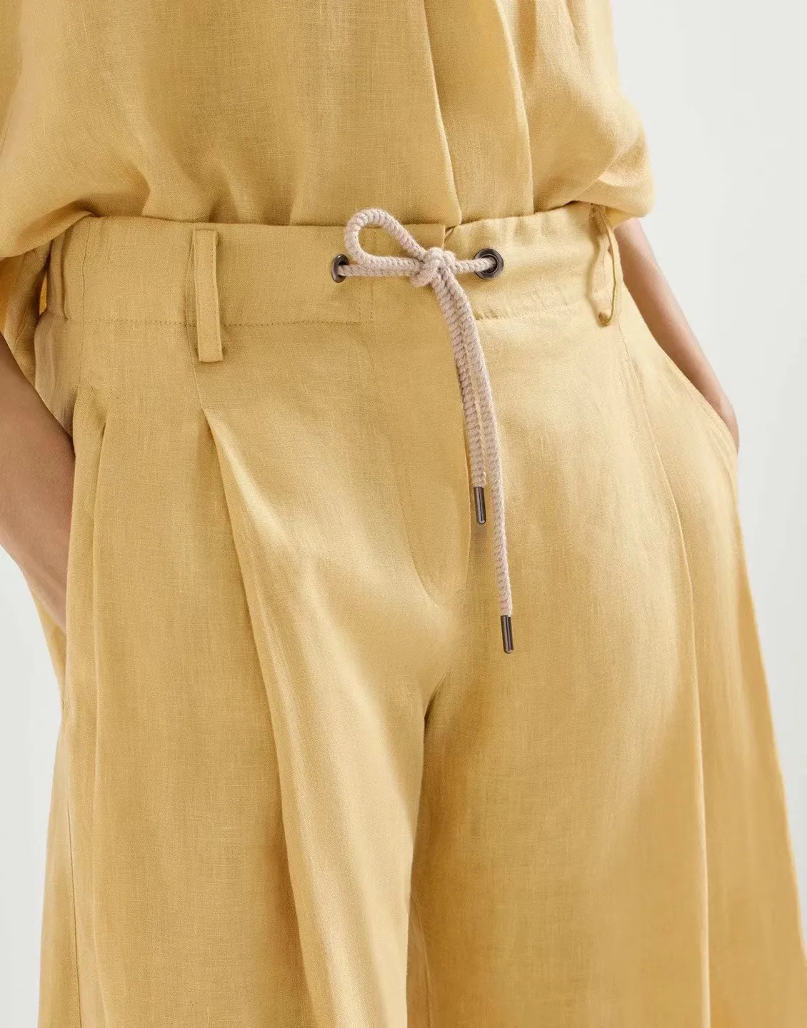 2026 Spring/Summer New Arrival: High-Quality Retro-Style Casual Two-Piece Set for Women