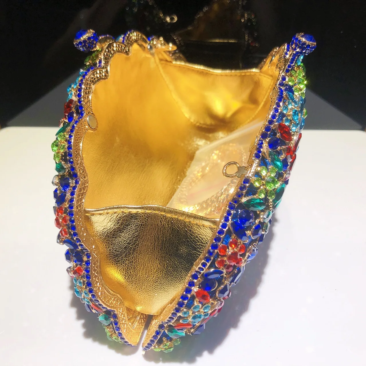 WHTUOHENG حجر الراين مساء مخلب المحافظ كريستال الزفاف الطاووس حقائب الزفاف الفاخرة الماس حفلة موسيقية المحافظ وحقائب اليد