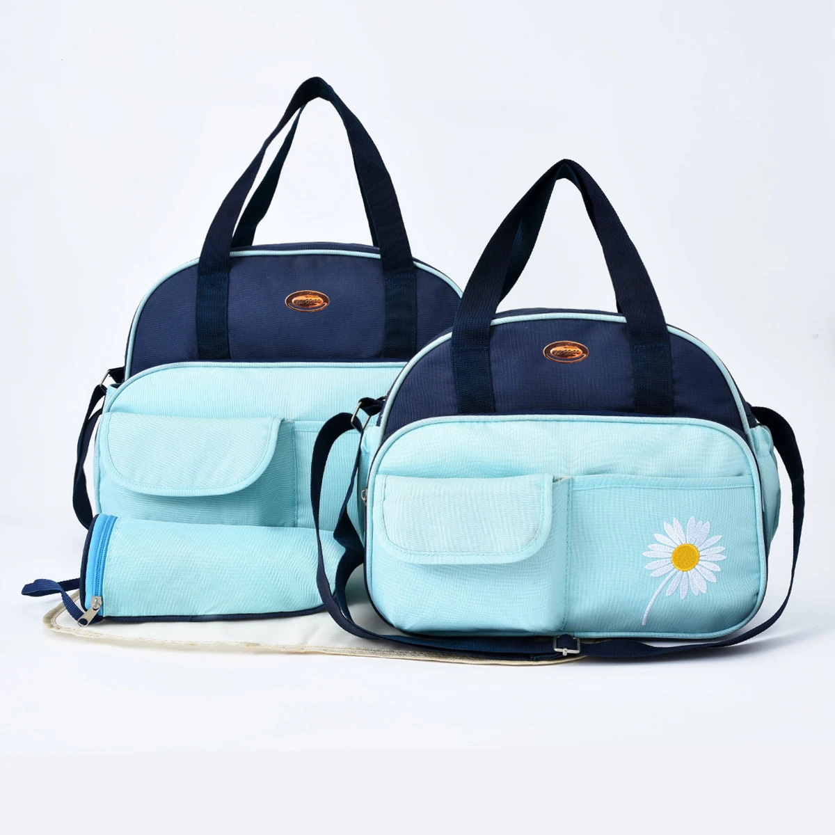 Fashion Mommy Bag Four Piece Set Small Daisy Pattern Large Capacity One Shoulder Mommy Bag Multi functional Diagonal Diaper Bag