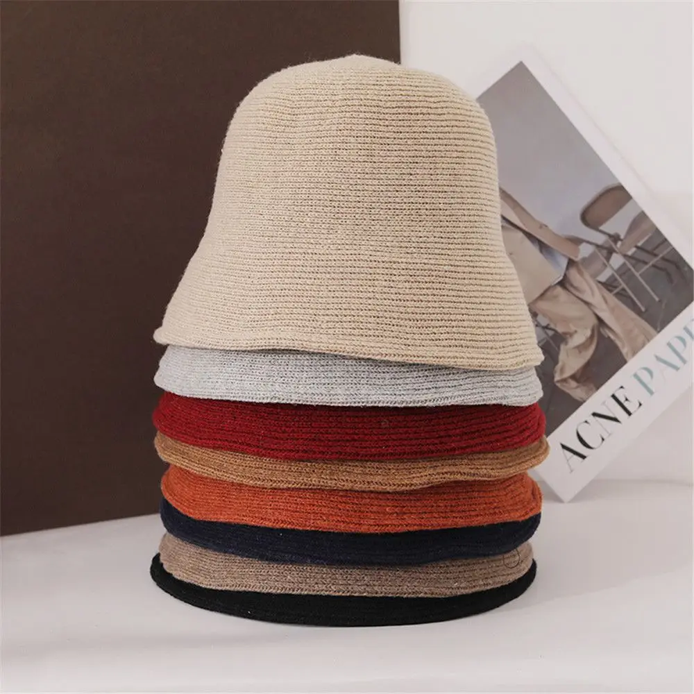 Bucket hat Women\'s Versatile Basin Hat Korean Fashion Japanese Hat Retro Autumn and Winter Knitted Bucket Hat Fashion Sunscreen