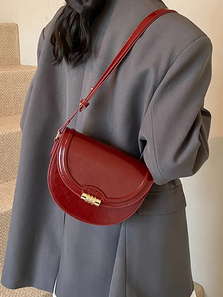 Classic Burgundy Women Crossbody Bag Vintage Solid Color Flap Design Shoulder Bags Female Daily Commuter Bolsos