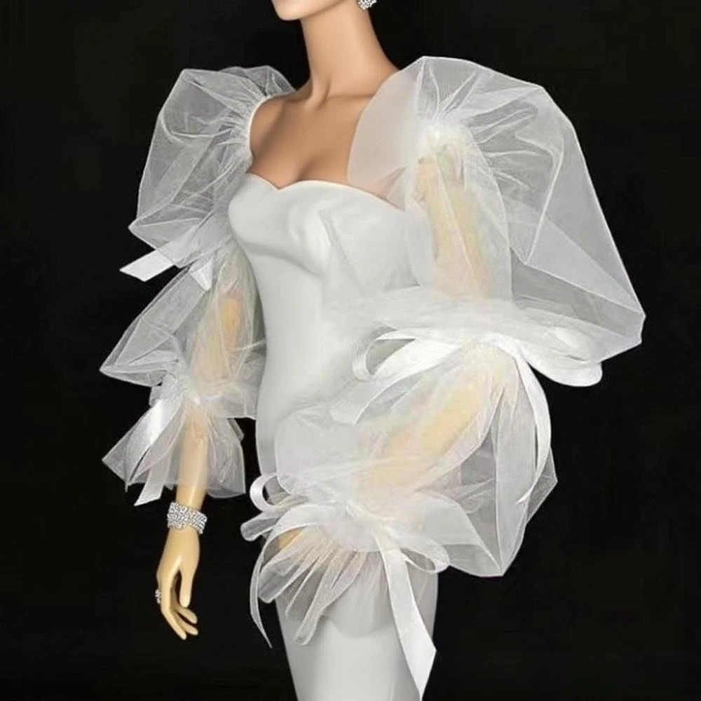 Märchenhaftes Brautkleid aus weißem Tüll mit Schleifenärmeln, flauschigen dekorativen Ärmeln für Brautkleid, Accessoires im französischen Hofstil
