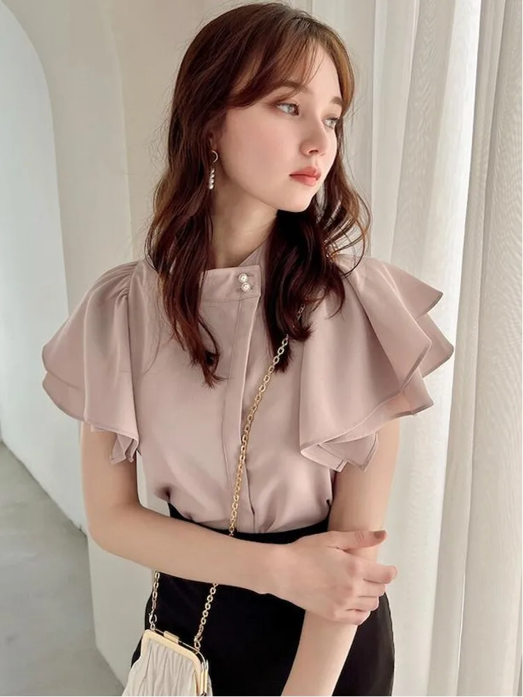 

Японская блузка Coalfell с жемчужными пуговицами, однотонная, с рюшами по краю, воротником-стойкой и короткими рукавами, в японском стиле