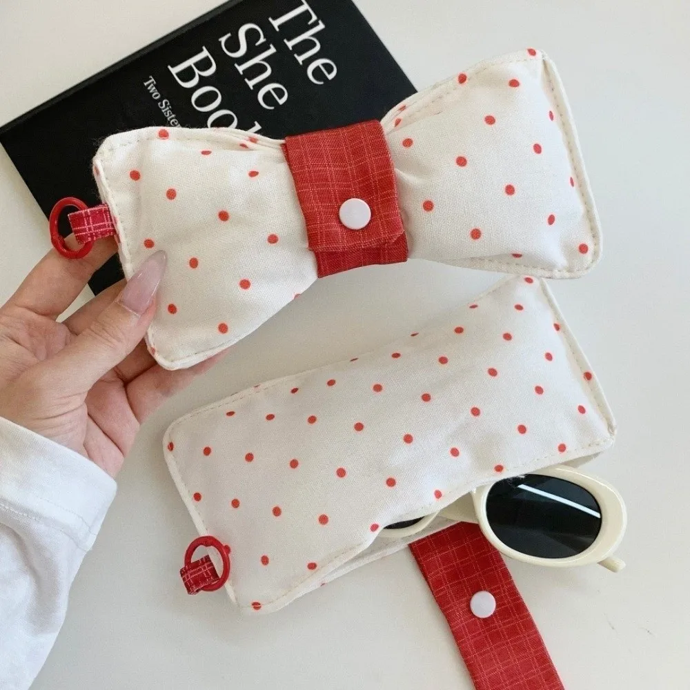 Bow Shape Wave Point Eyeglass Case Snap-button Portable Sunglasses Pouch Cotton Padded Anti-scratch Eyewear Case Daily Use