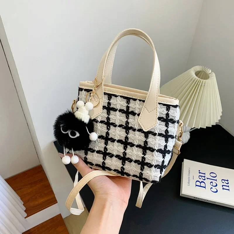 

TRAVEASY Brand Plaid Bucket Top-Handle Bags for Women Casual Small Square Female Shoulder Bags Patchwork Ladies Crossbody Bags