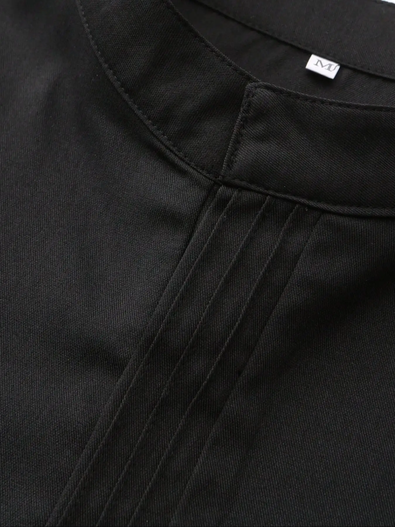 Men's Loose Traditional Ethnic Style Long Robe in Black with round Neck for Banquet And Prayer from Africa And Middle East