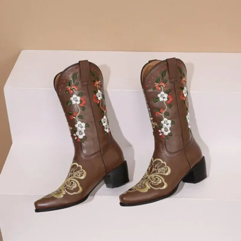 2024 Women\'s Autumn and Winter Thick High Heels Square Toe Sleeve Boots European and American Retro Embroidered Short Boots