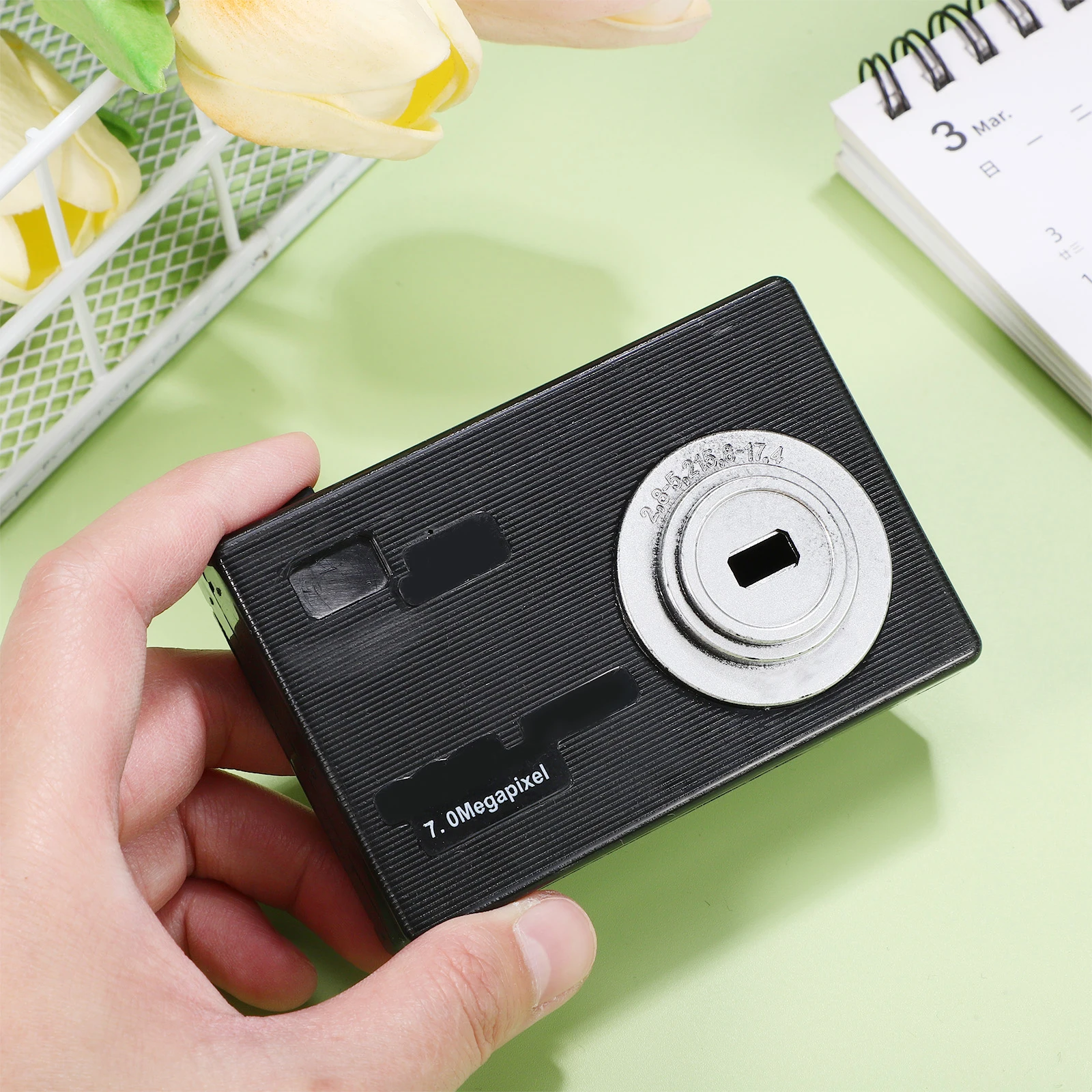 

Water Black Plastic Pretend Fake Camera For Kid Novelty Gift for Kids Party Pranks Bridal Shower