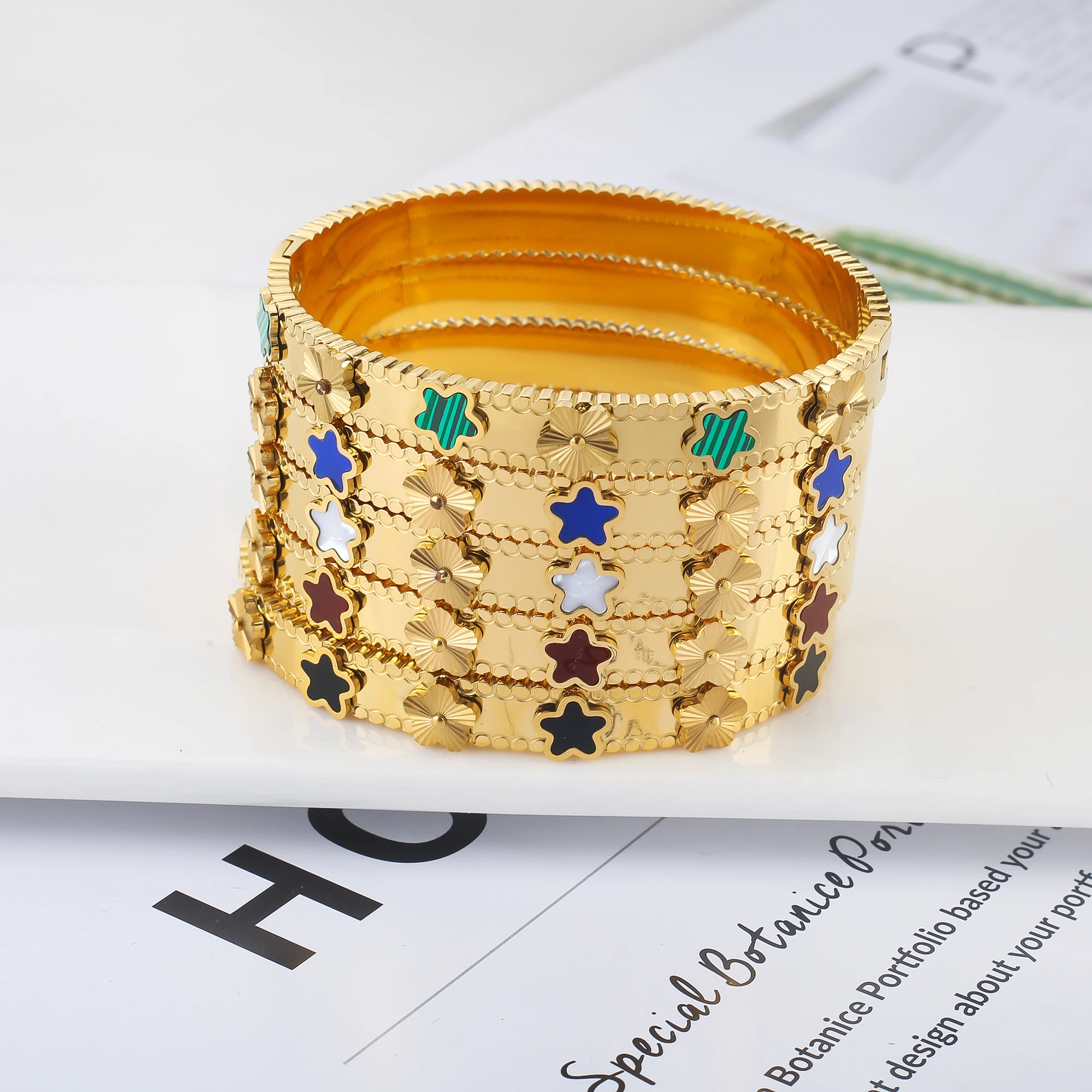 여성용 골드 컬러 스테인레스 스틸 꽃 팔찌 및 뱅글, 귀여운 팔찌 쥬얼리, 파티 선물 클로버, 핫 세일 패션 