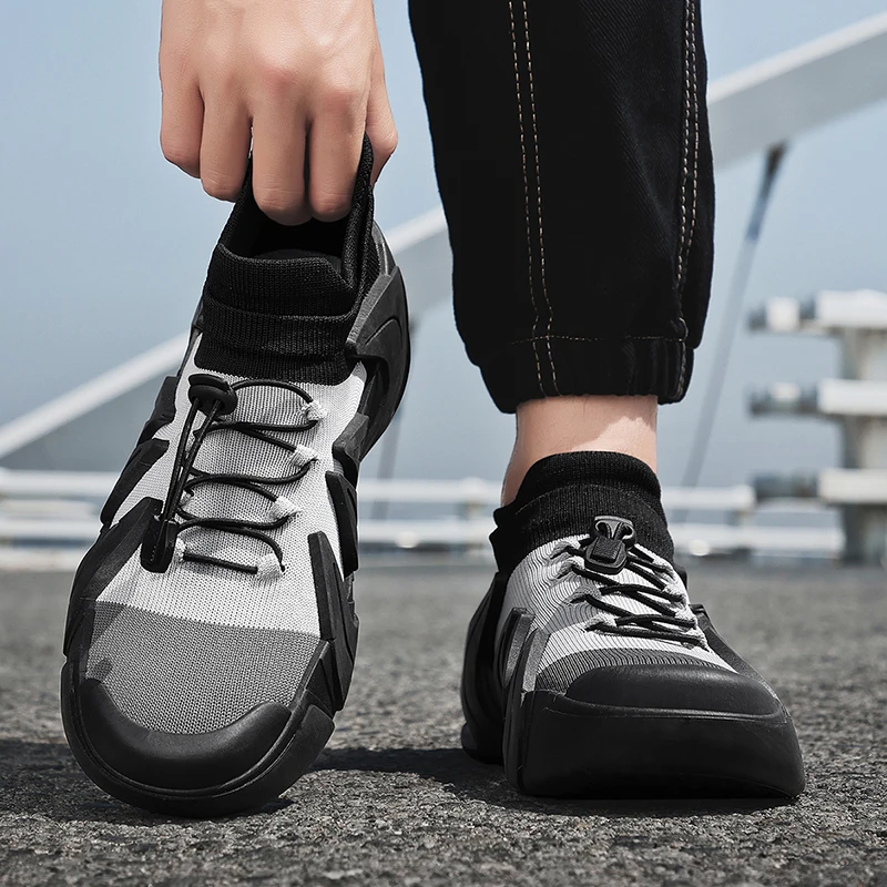 

Fashionable and Casual, Easy to Breathable Upper Is Soft, Light and Comfortable, Will Breathe Your Feet