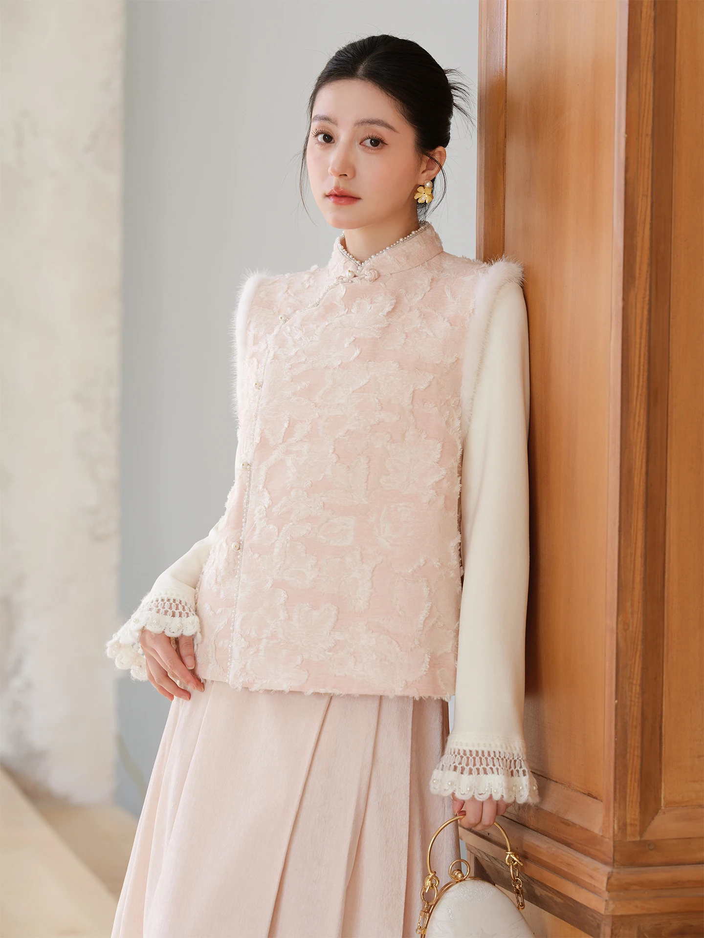 

New Chinese Sle Women's Cotton Jaet 2025 Winter New Model Mink Fur Cut-Flower Overlap Outerwear Loose Fit Stand Collar Si...