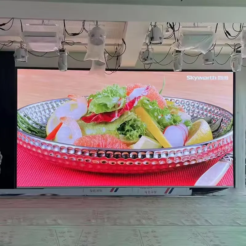 Customizable P2.5 LED Digital Signage and Display for Outdoor or Indoor