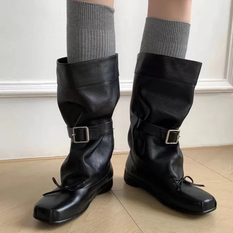 

Retro Low Heel Mid-Leg Boots Women's Spring and Autumn New Square Toe Sleeve Bow Metal Belt Buckle Non-Slip Shoes