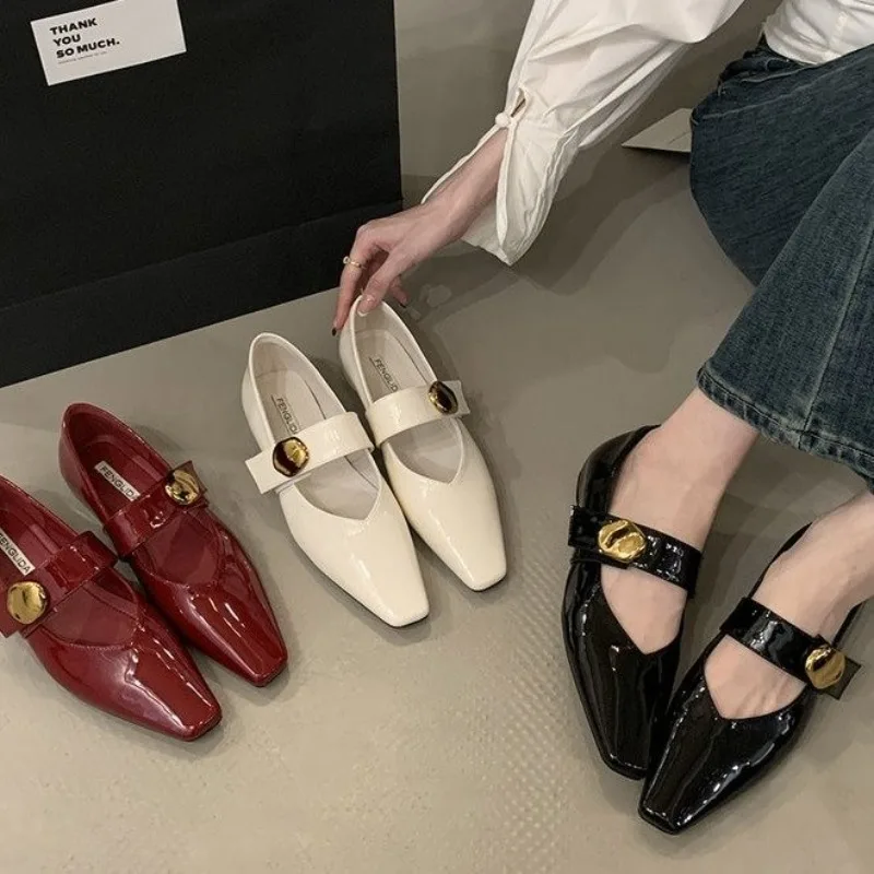 French Niche Flat-soled Pointed-toe Women's 2025 Spring New Slip-on Shoe