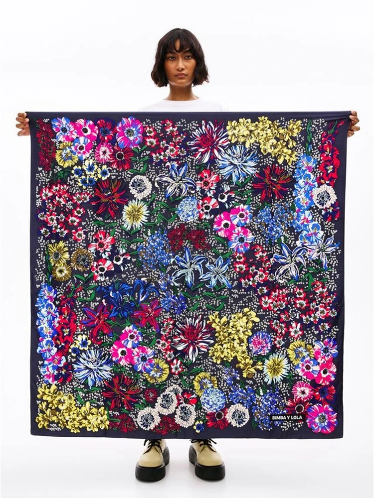 トレンドの大型スクエアプリントシルクスカーフ、植物の花柄、日焼け対策、ファッショナブルなエスニックスタイル、再利用可能、エコフレンドリースカーフ