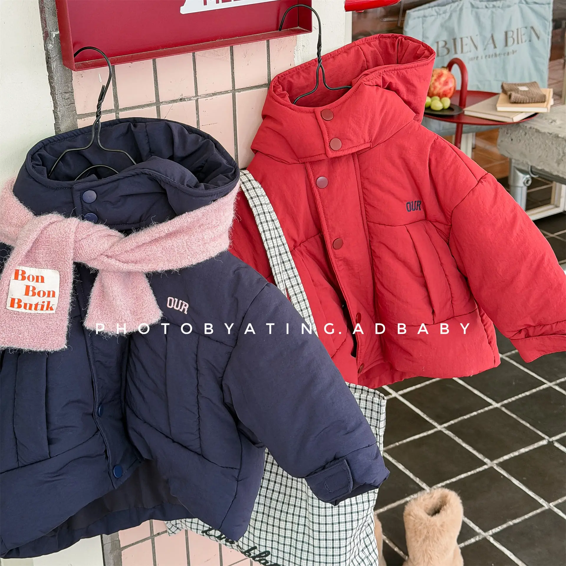 

2025 Winter New Children Long Sleeve Letter Print Hooded Down Jacket Boys Girls Plus Velvet Thick Coat Baby Casual Padded Jacket