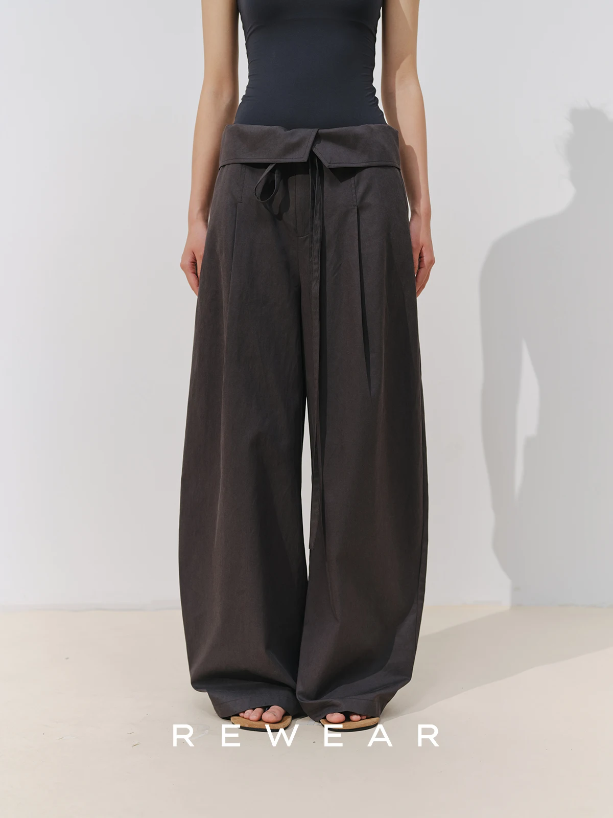 

REWEAR Fashionable Cotton Drawstring Waist Flip Hem Casual Pants Ladies Comfortable Breathable Wide Leg Trousers