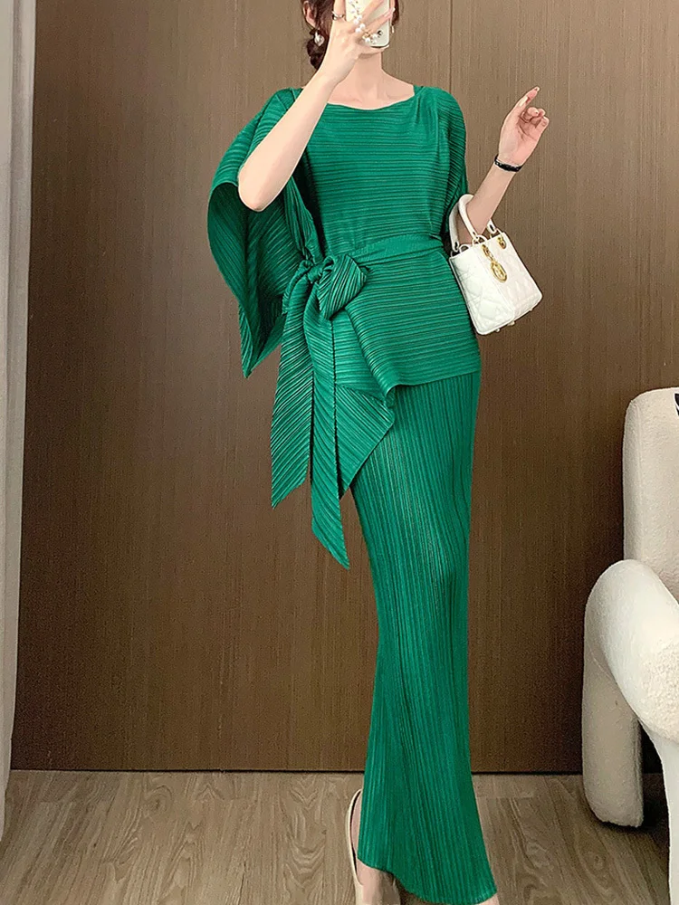 LANMREM Two Piece Set Women's Long Pleated Suspender Dress With Shawl Belt Top Female High End Fashion Sets 2024 New 2DA2330