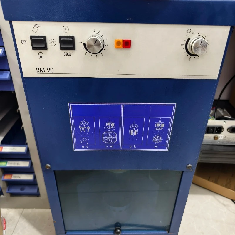 Fully automatic watch washing machine, the fineness is as shown in the picture, and the functions are all normal! Complete