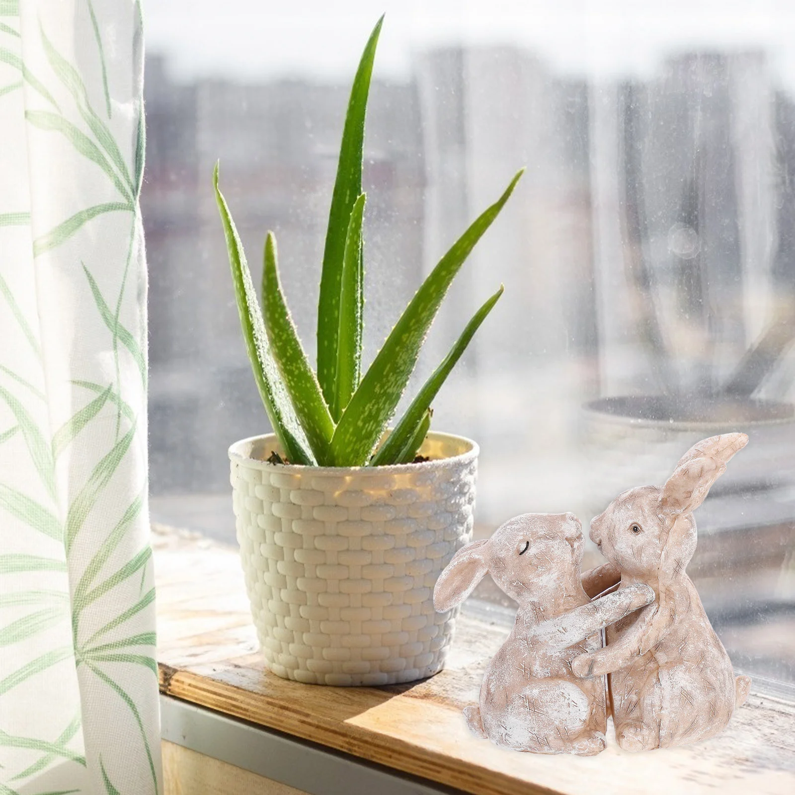 

2Pcs Lifelike Rabbit Sculpture Unique Courtyard Decoration Indoor Outdoor Resin Craft Figurines Couple Rabbit Figurines