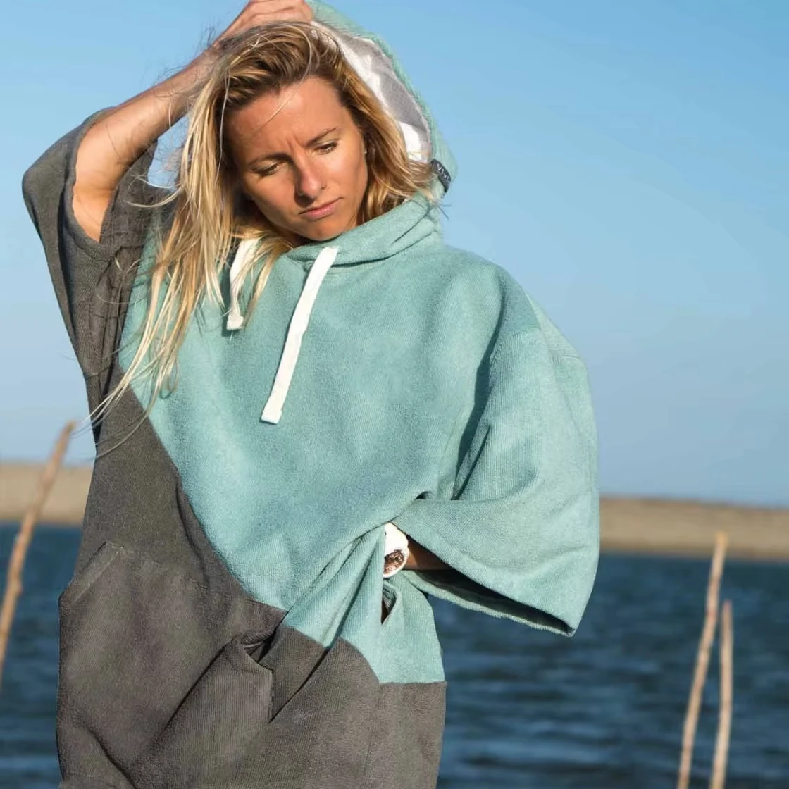 Roupão com capuz para natação e mergulho, roupão grosso para troca de roupa, poncho para manter o calor, toalha de microfibra à prova de vento, casaco de inverno para surf, de secagem rápida.