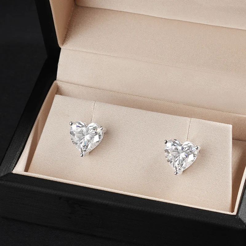 OEVAS 6.5mm Heart Moissanite Stud Earrings cultivate Emerald Earrings For Women S925 Sterling Silver Fine Jewelry view 5