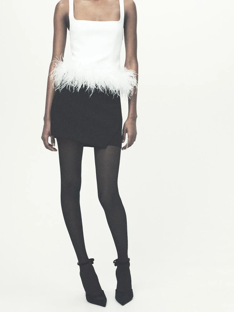 

Осенне-зимняя новая женская одежда, милый стиль, белый подол, эластичный жилет с перьями, топ-бретелька для женщин