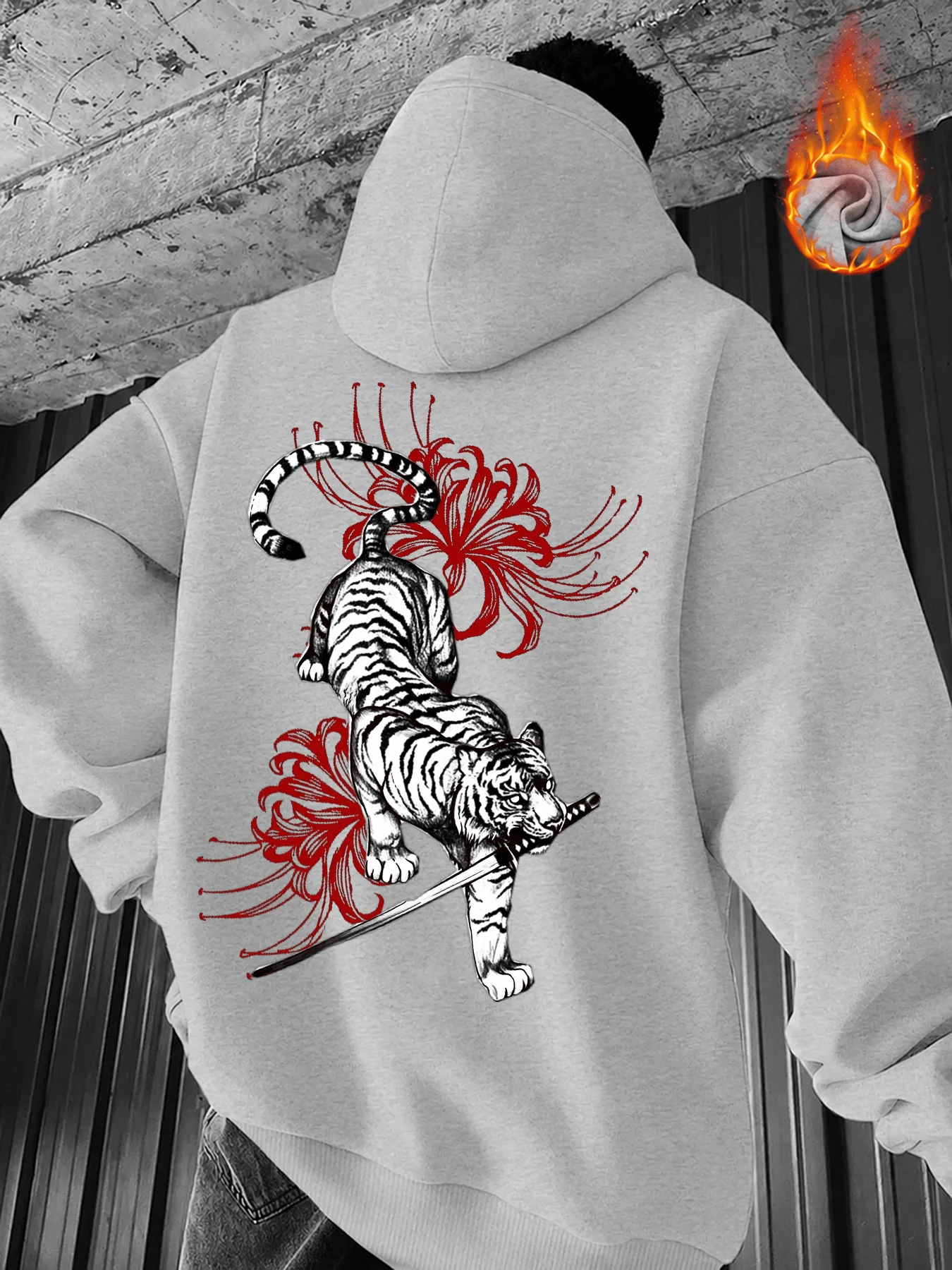 Japanese Tiger Katana Sword Hoodie Men Oriental Ink Spider‑Lily Back Print Loose Pullover Streetwear Sweatshirt