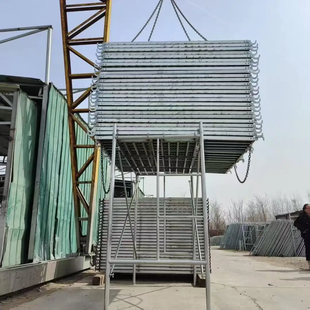 นั่งร้านเคลื่อนที่แบบล้อล็อคได้สำหรับงานก่อสร้างอาคาร  แบบเหล็กวงแหวนล็อค