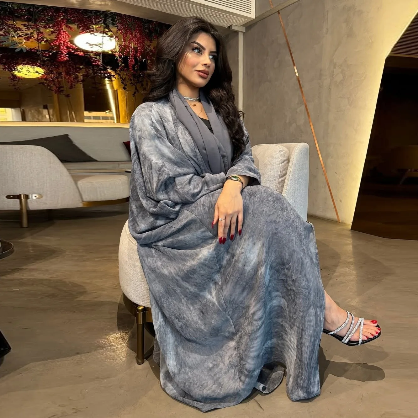 

Middle East Muslim 2026 Fashion Women's Elegant Casual Trendy Daily Modest Printed Long Sleeve Abaya Female Clothes Headscarf