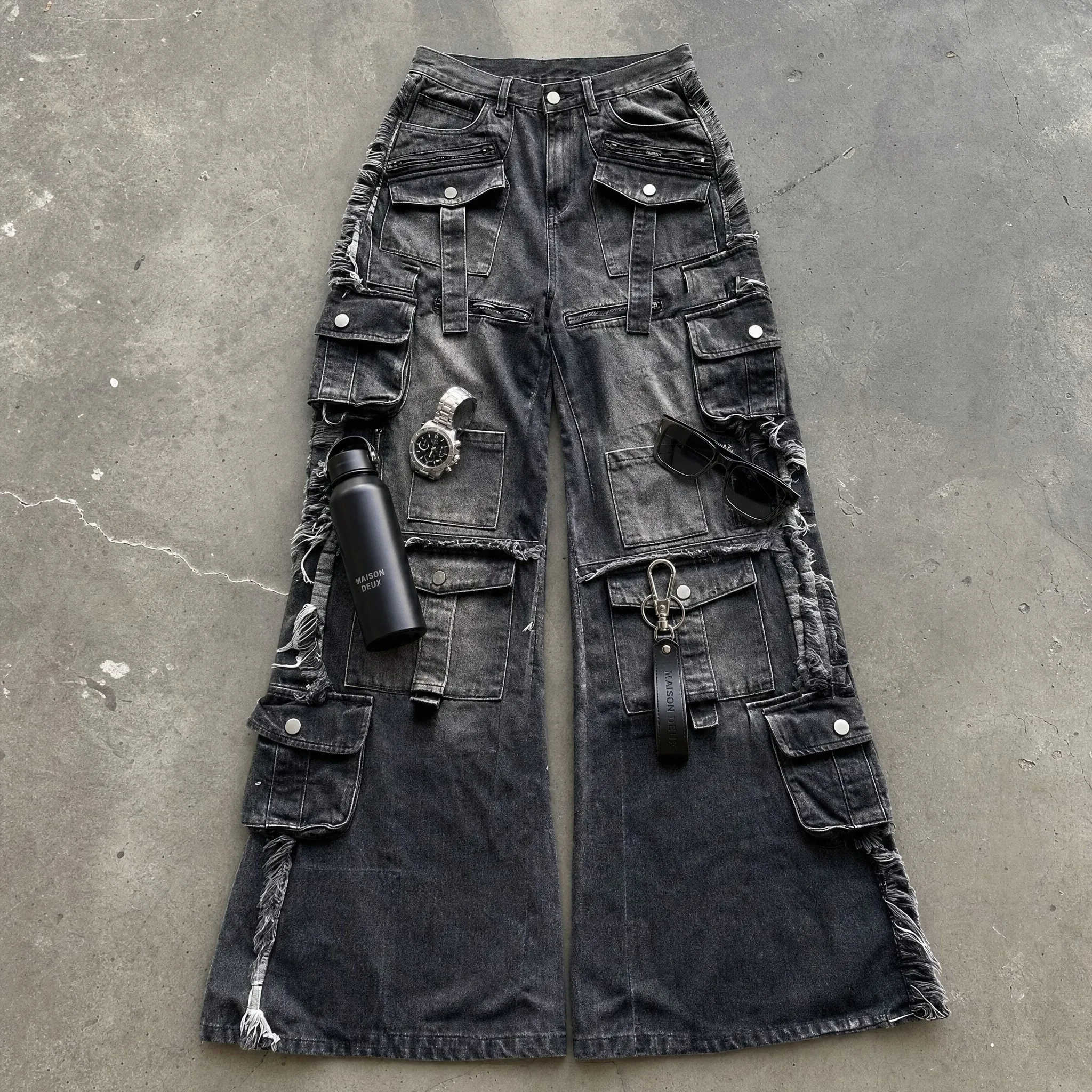 Y2K Black Multi Pocket Cargo Jeans Men Women Wide Leg Distressed Frayed Hem Flap Pockets Button Detail Baggy Streetwear Trousers
