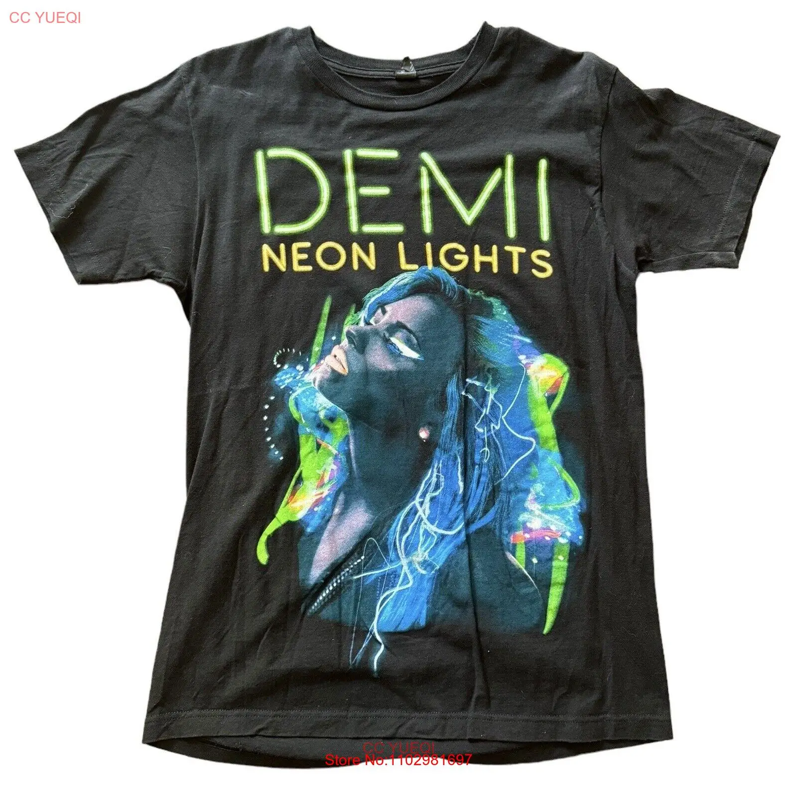 Футболка Half Lovato The Neon Lights Tour, черная, среднего размера Футболка Half Lovato The Neon Lights Tour, черная, среднего размера