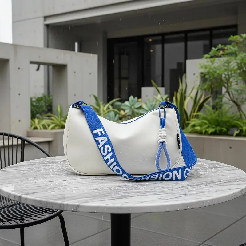

Waterproof Oxford Cloth Large Capacity Dumpling Bag Crossbody Bag Women New Style Versatile Casual Sports Style Shoulder Bag