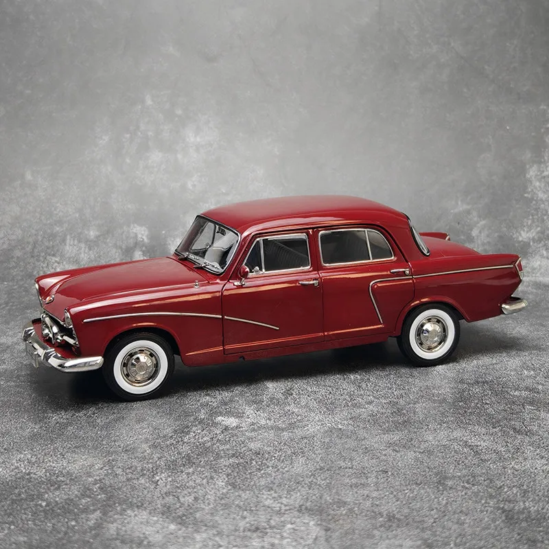 Original Factory Diecast 1/18 Scale Shanghai SH760 Classic Car Model Alloy SH760 Saloon Car Model Collection Display