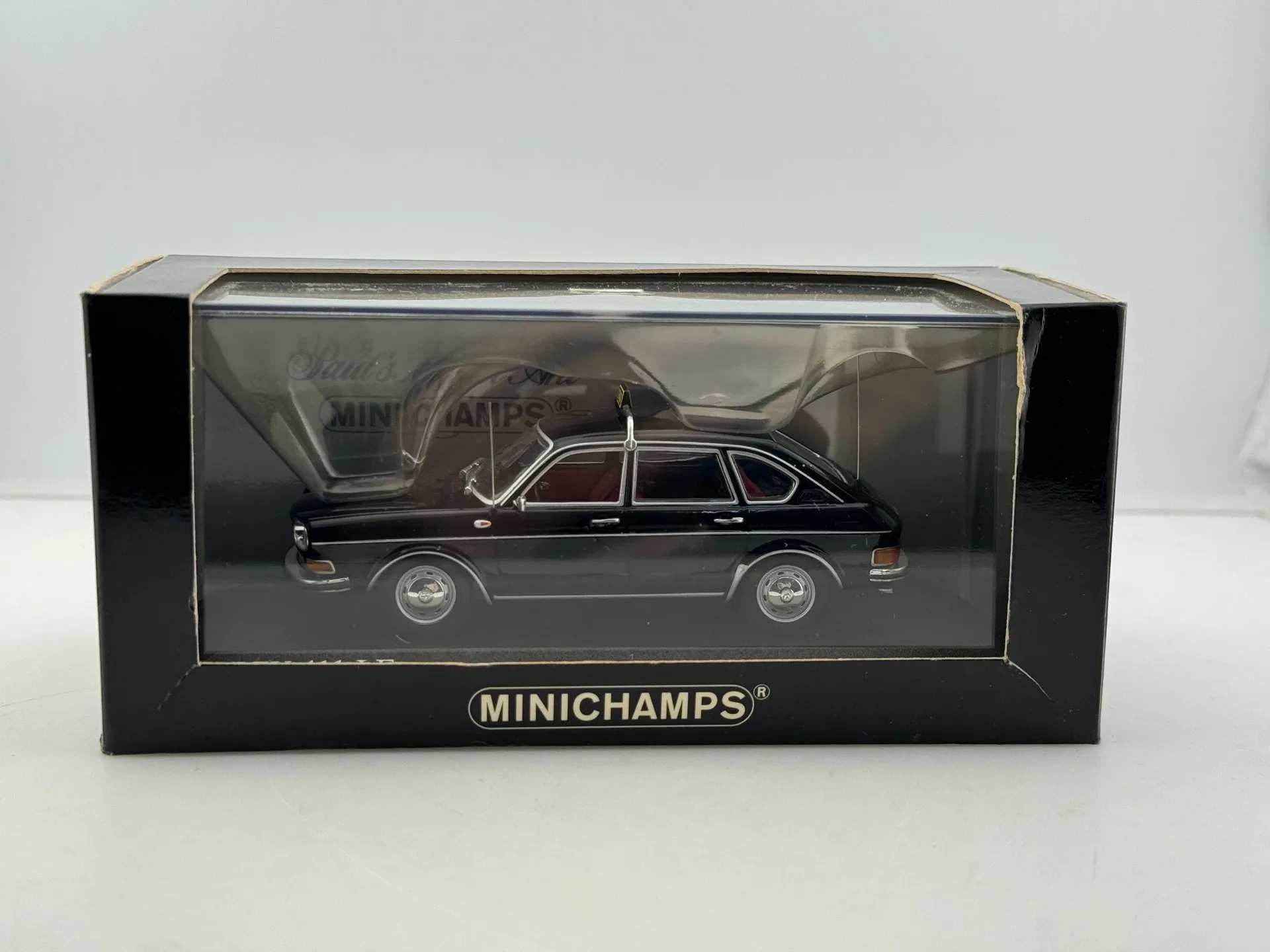 

Литые под давлением миниchamps, масштаб 1/43 BENZ 200D, модель автомобиля из сплава, Коллекционная игрушка, подарок, сувенир, демонстрационный орнамент