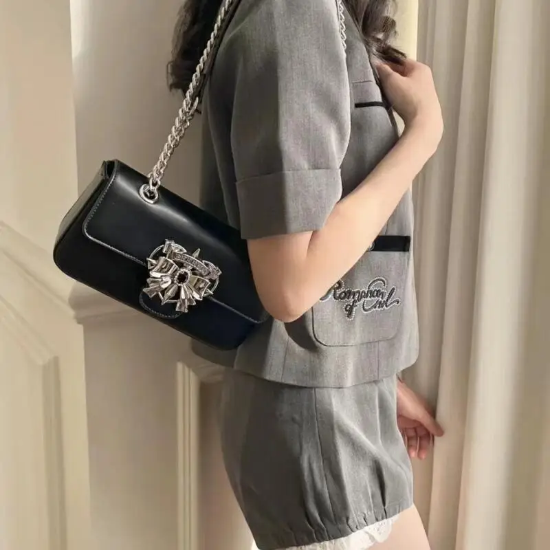 2024 Trendy Ladies Bow Knot Shoulder Bags White PU Leather Underarm Bag Stylish Flap Chain Crossbody Bags Fashion Simple Handbag