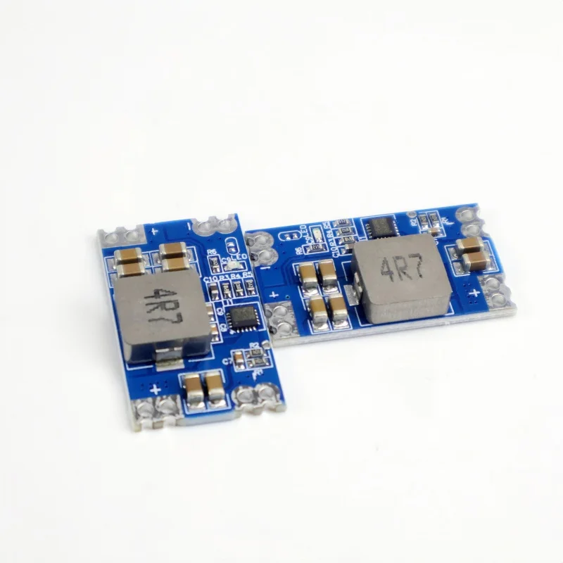 4 Stück DC-DC mini560 5A Abwärtsspannungsregler-Leistungsmodul, hocheffizienter Ausgang 3,3 V/5 V/9 V/12 V