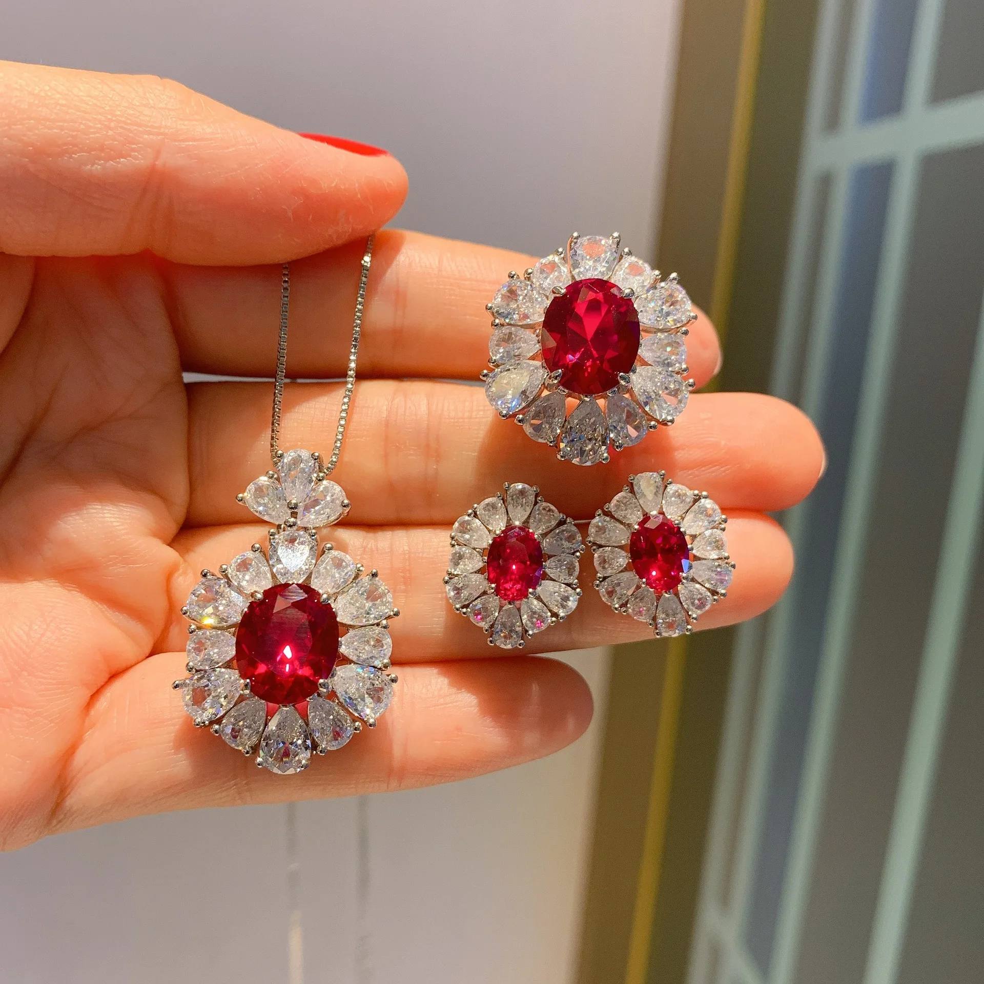 

Fashion Indian Jewelry Set 10*12mm Ruby Gemstone Crystal Pendant Earrings Dating Ring Necklace Magic Luxury Vintage Trend Gift