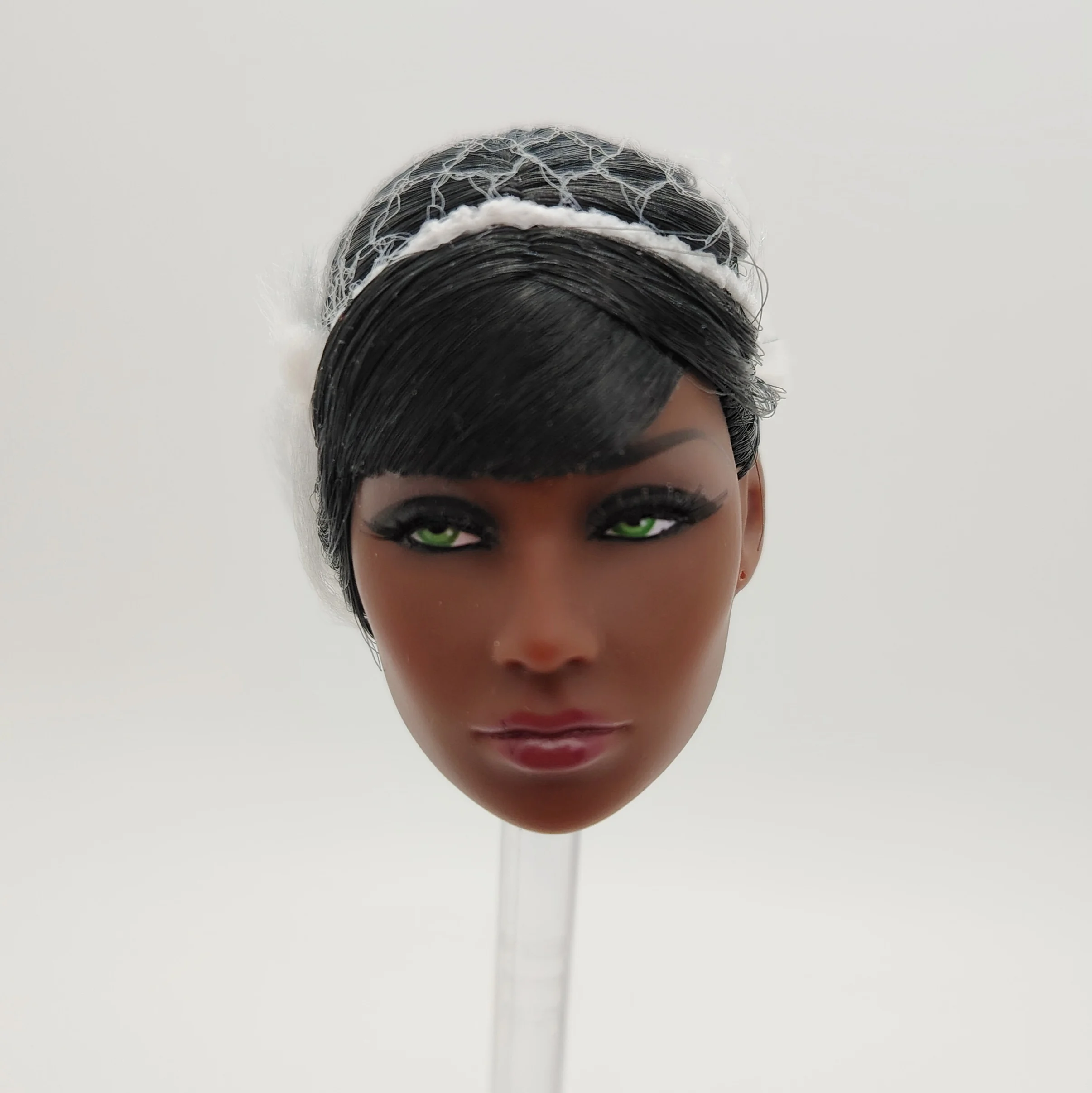

Fashion Royalty La Chantruse Lady Aurelia Grey Dark A Skin Integrity Doll Head