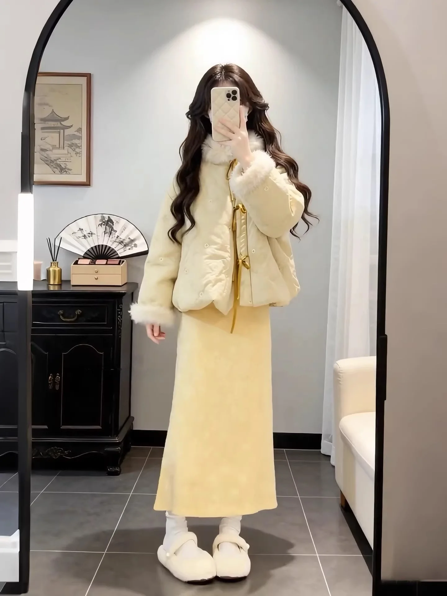 

Желтый хлопковый комплект: куртка и платье-ципао больших размеров для женщин, модный зимний наряд с высокой талией, свободный крой, теплый и удобный.