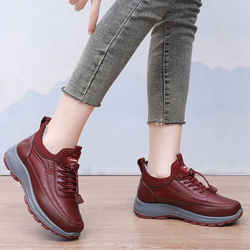 Leather Sneakers for Women Plush Cotton Shoes Winter Warm Snow Boots Female Soft Soled Casual Thick Soled Comfortable Footwear