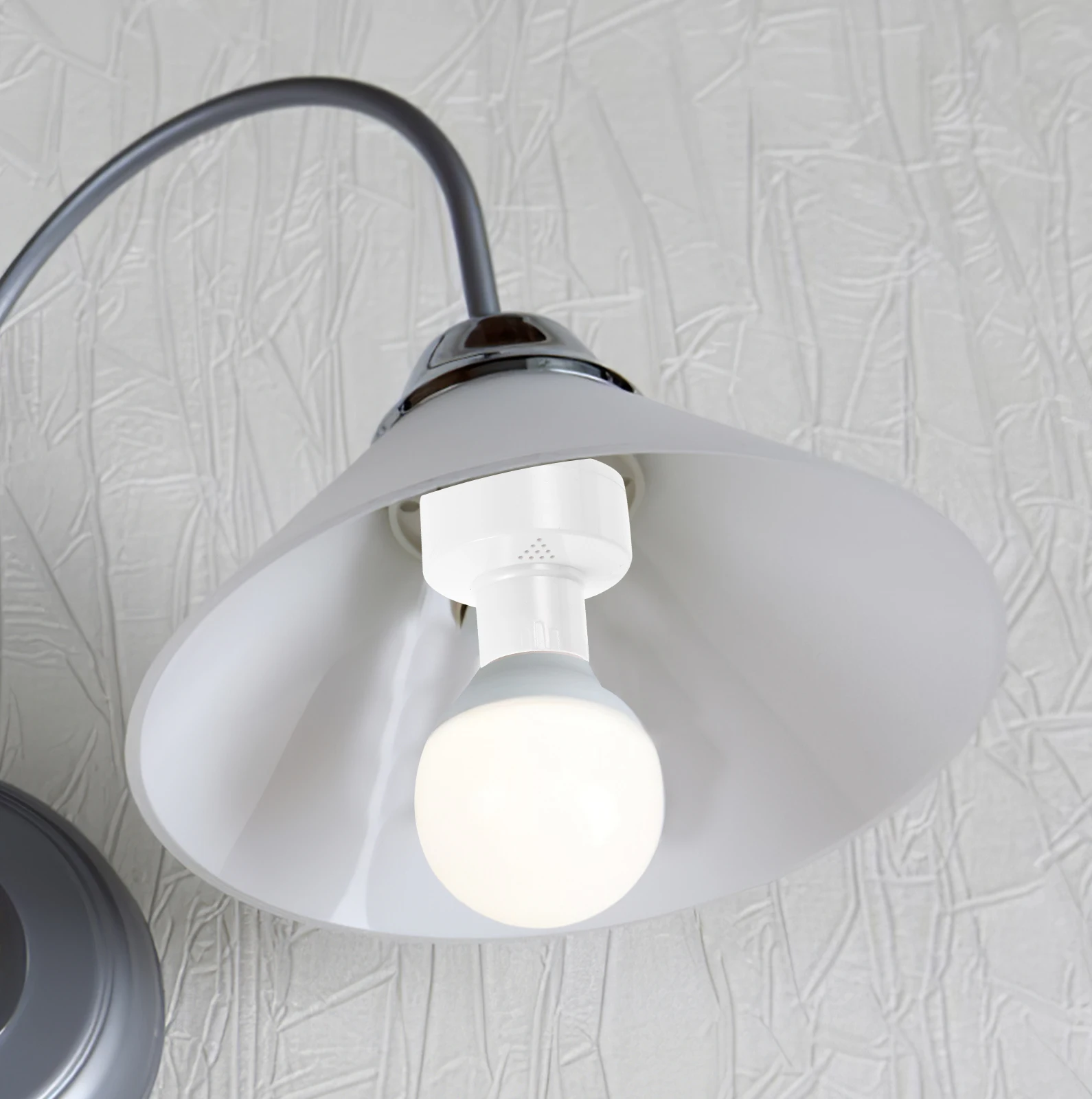 

Offline Lamp Holder E27 Socket Adapter for Screw LED Bulbs Smart Voice Control Light Switch 100 265V Garage Bedroom for Screw