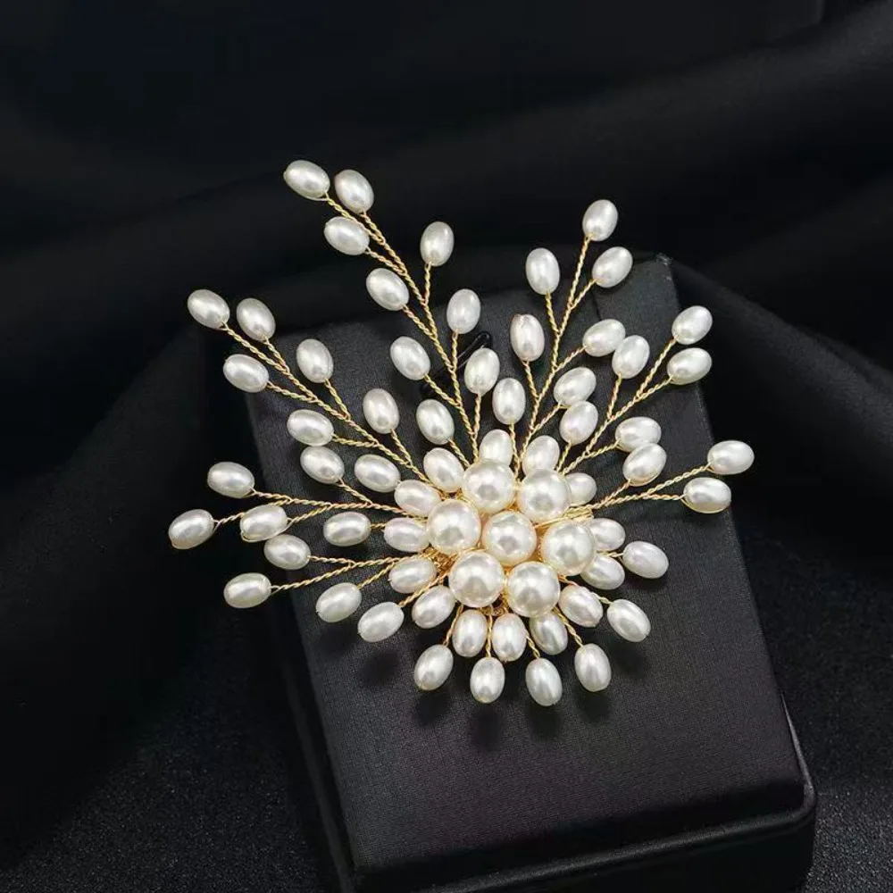 Pearl Tassel Flower Brooch Women's Corsage Pin Fashion Versatile Clothes Backpack Scarf Brooch Accessories