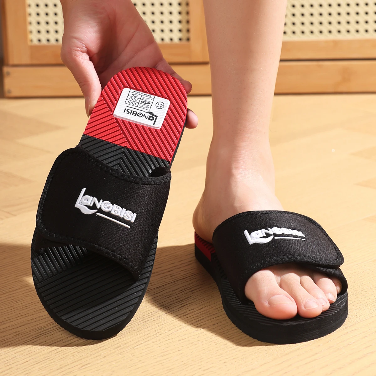 Sommer-Outdoor-Hausschuhe für Herren und Teenager, modisch und vielseitig, sportlich und lässig, rutschfeste Outdoor-Sandalen, verstellbar und locker sitzend, Slip-On-Sandalen – Detail 6