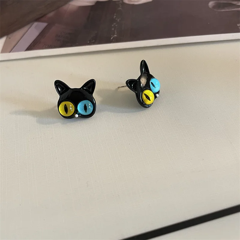 Kiss Jewelry Cute Goth Monster Eyes Piercing Stud Earrings Women New Korean Fashion Y2K Sweet Different Car Eyes Earring Brincos