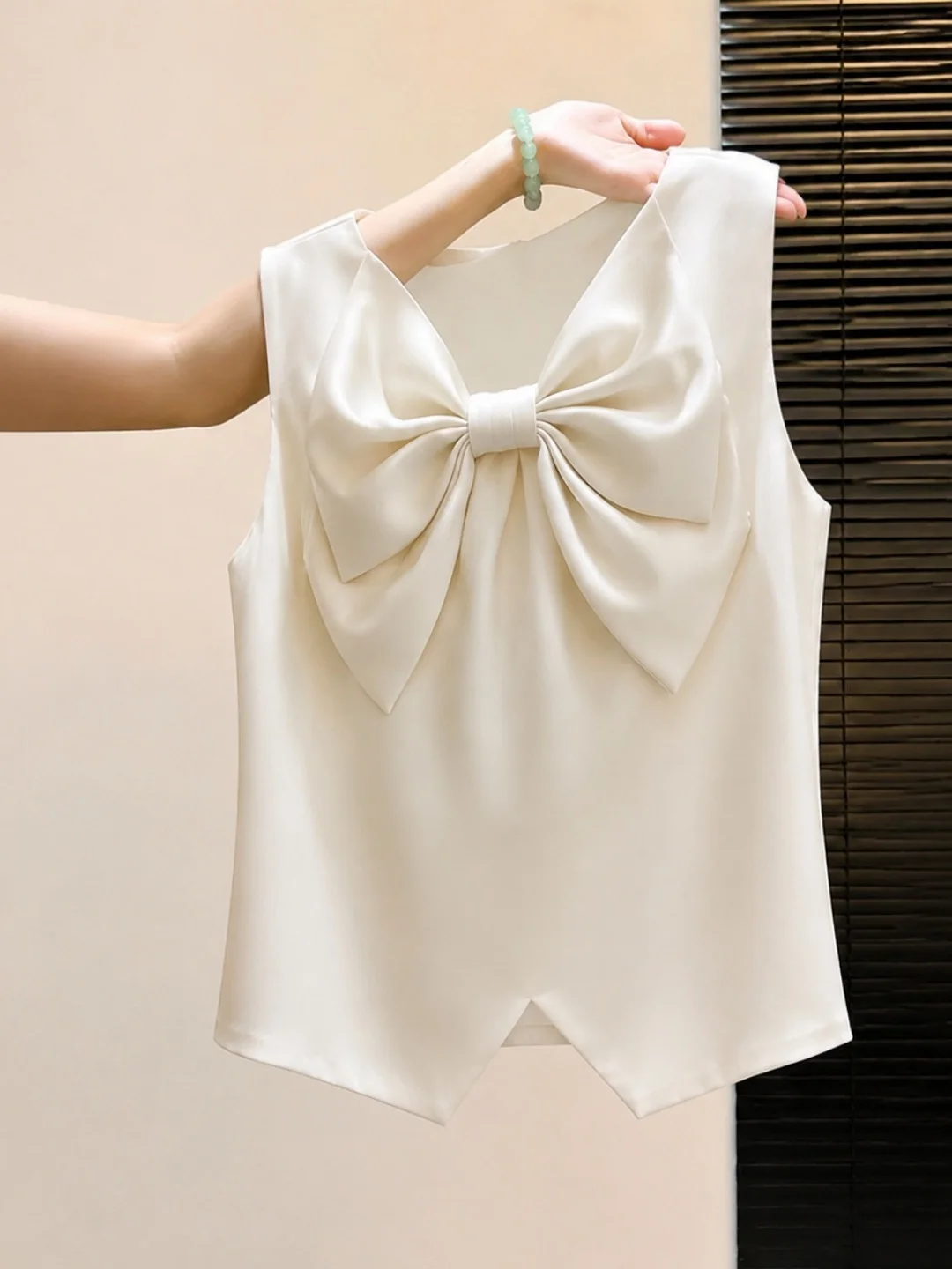 

Commute Elegant Knot Sleeveless Vest Versatile Fashionable Summer New Arrival Silk Top for Young Women 25-29 Years Old