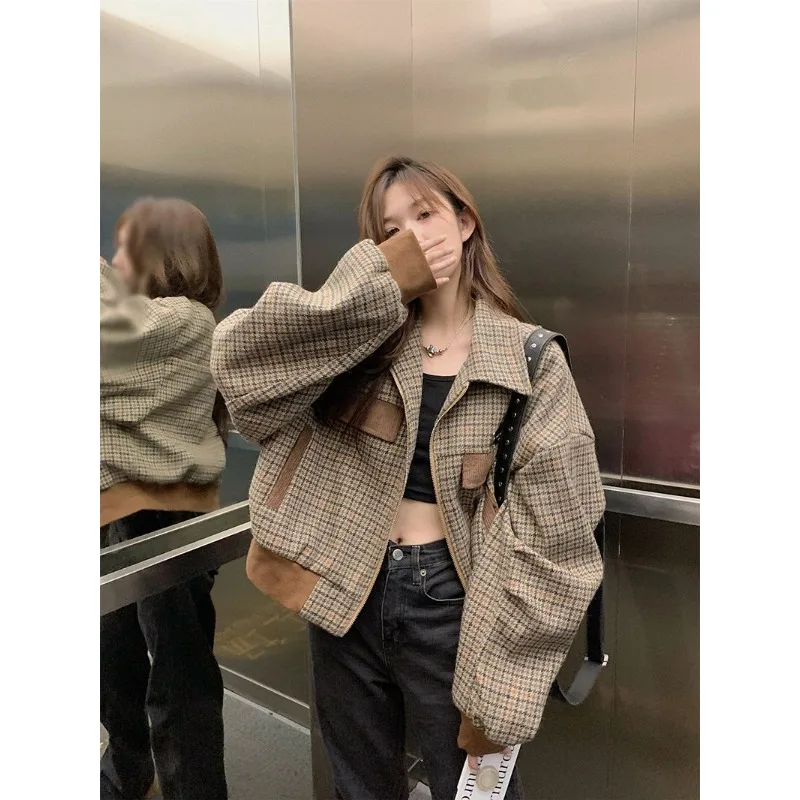 

Autumn and Winter Sense of Advanced Retro Sense Tartan Polo Collar Zipper Female Loose All-match Baseball Uniform Jacket