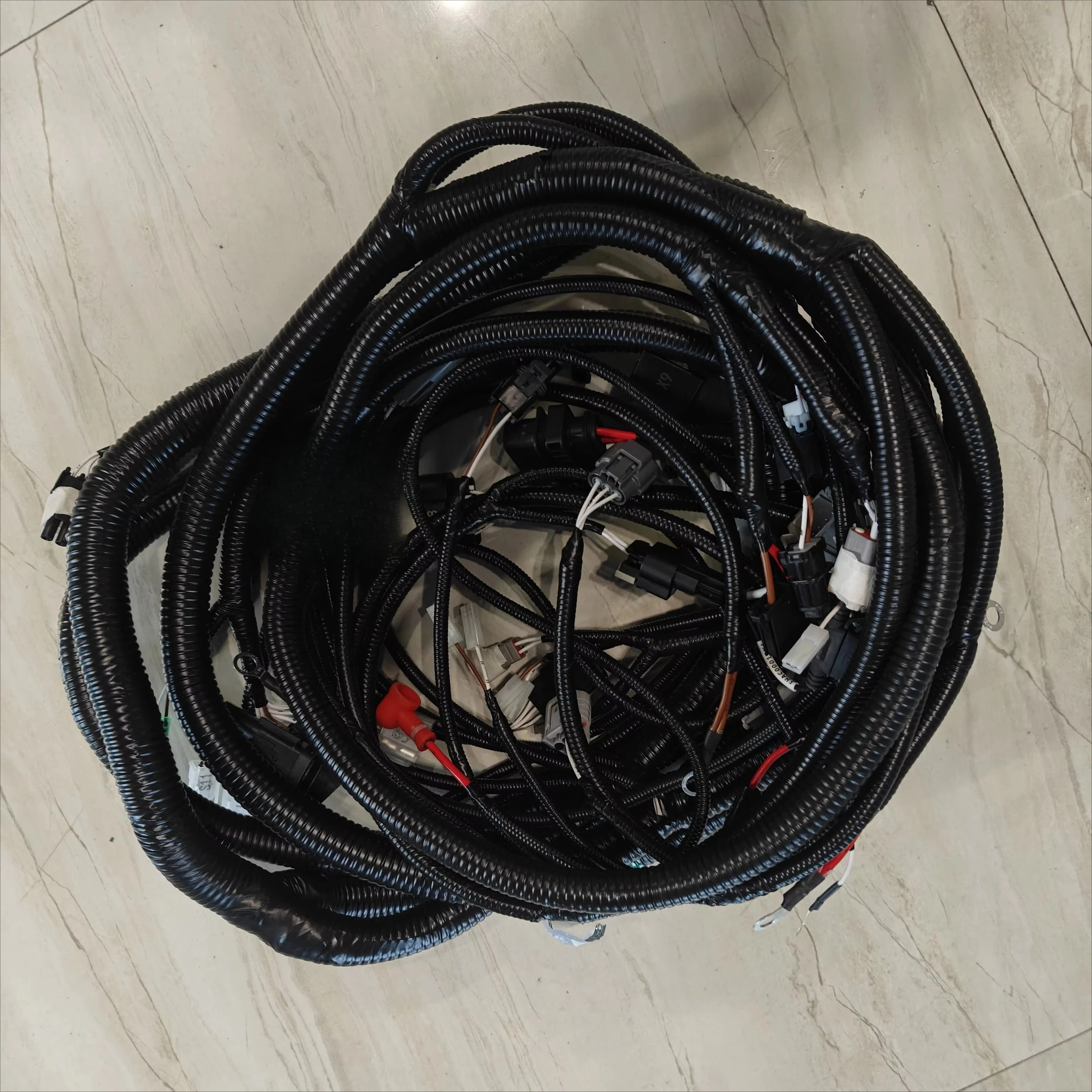 

Дешевая цена, заводское производство, детали экскаватора для XE35GIV, высококачественные детали 310202527, основной жгут проводов