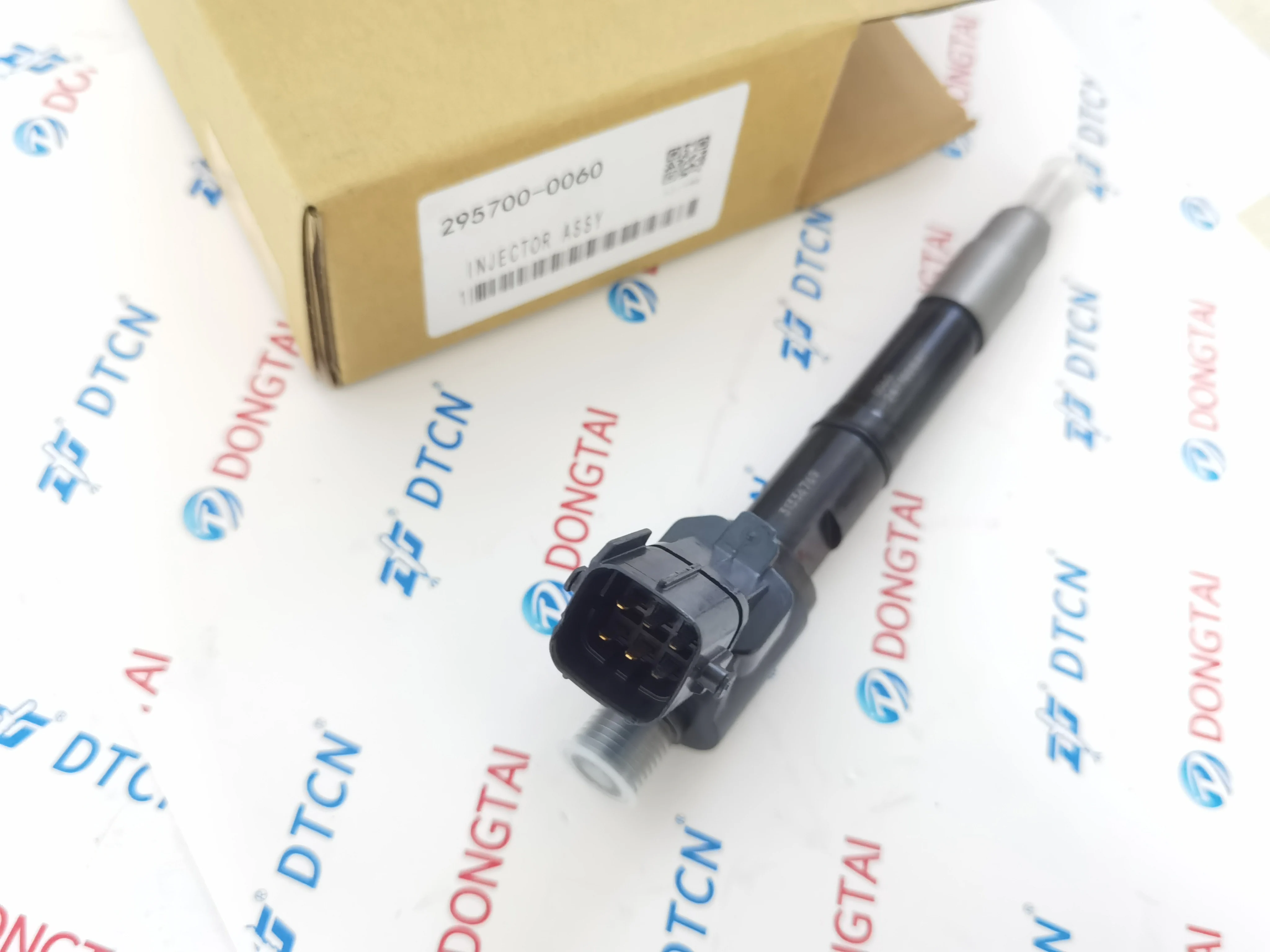 WTRYSKIWACZ RAIL DEN-SO COMMON 31336769 295700 -0060