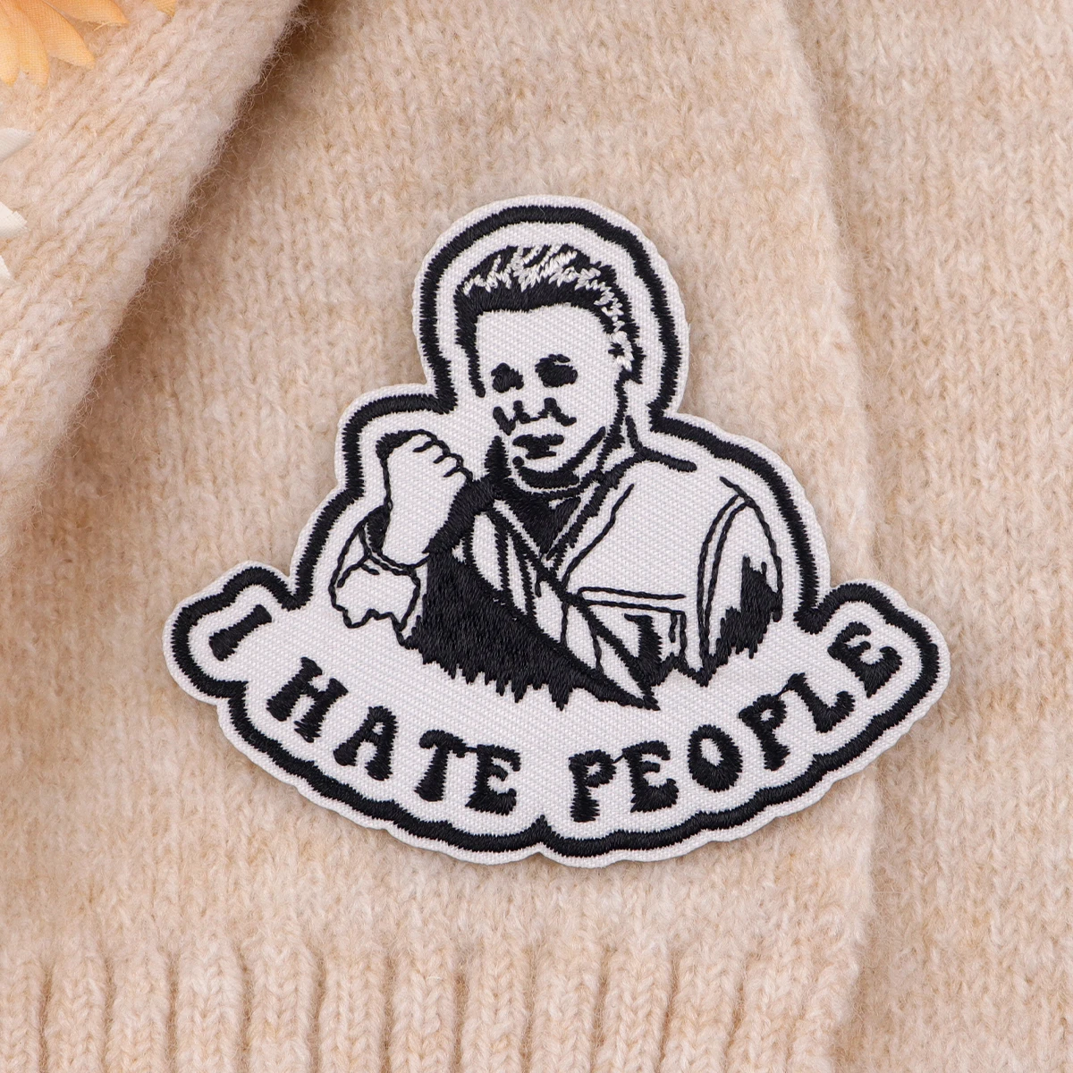 Рисунок 4 - Хэллоуин стиль ужасов вышитый мужской